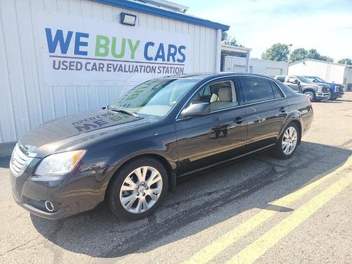 2010 Toyota Avalon XLS