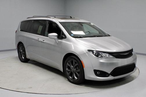 2018 Chrysler Pacifica Touring-L Plus