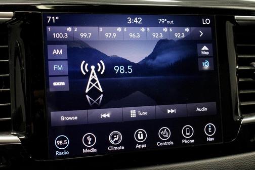 2018 Chrysler Pacifica Touring-L Plus
