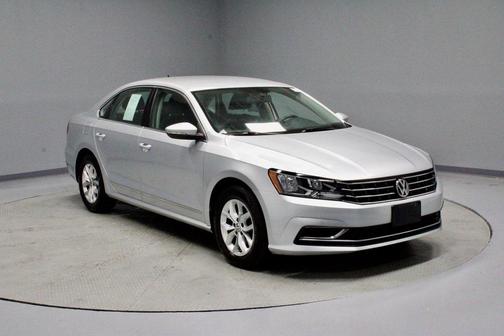 2016 Volkswagen Passat 1.8T S