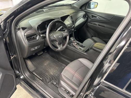 2022 Chevrolet Equinox FWD RS