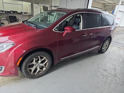 2018 Chrysler Pacifica Touring-L