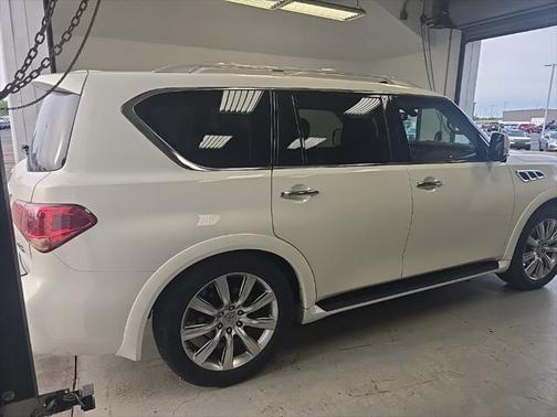 2013 INFINITI QX56 Base