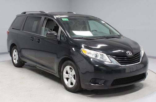 2015 Toyota Sienna LE