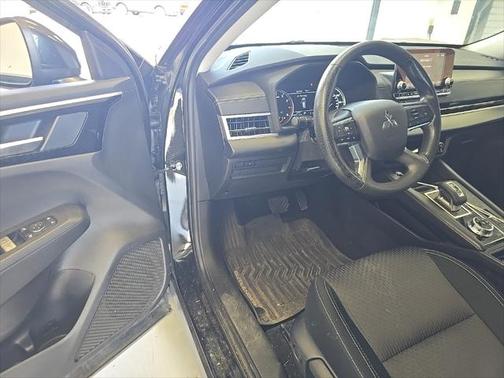 2022 Mitsubishi Outlander ES 2.5 2WD