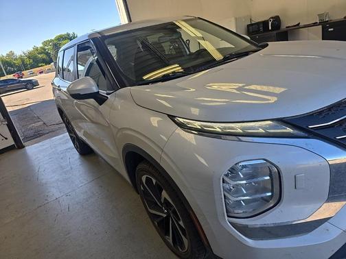 2022 Mitsubishi Outlander ES 2.5 S-AWC