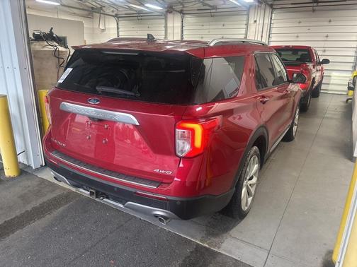 2022 Ford Explorer Platinum