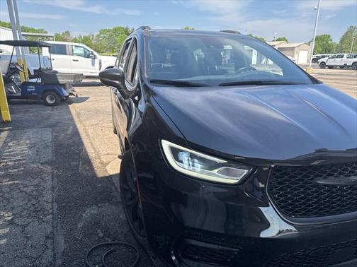2021 Chrysler Pacifica Touring