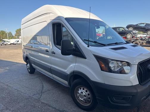 2022 Ford Transit-250 Base