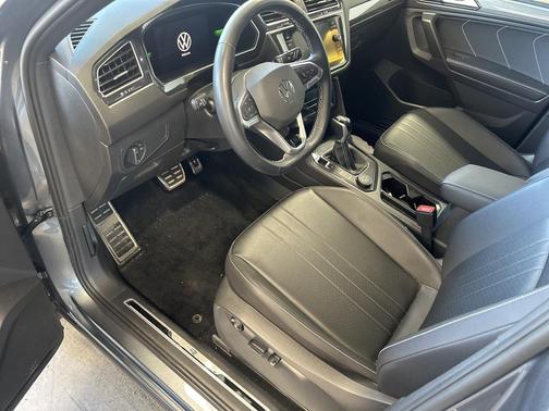 2023 Volkswagen Tiguan 2.0T SE R-Line Black 4MOTION