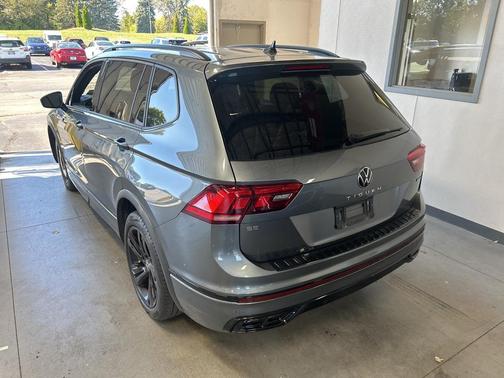 2023 Volkswagen Tiguan 2.0T SE R-Line Black 4MOTION
