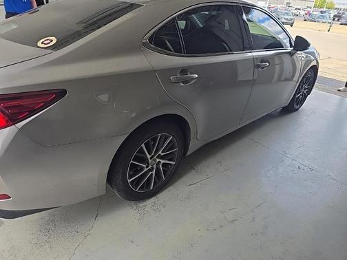 2017 Lexus ES 350 Base