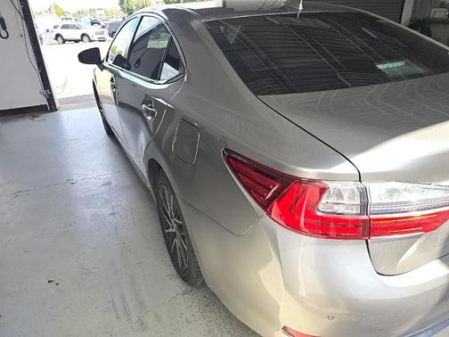 2017 Lexus ES 350 Base
