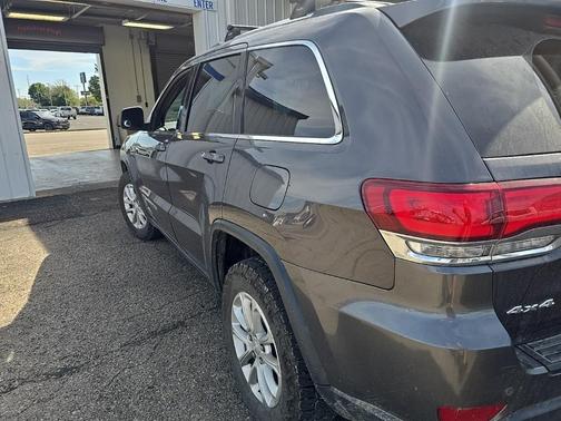 2021 Jeep Grand Cherokee Laredo