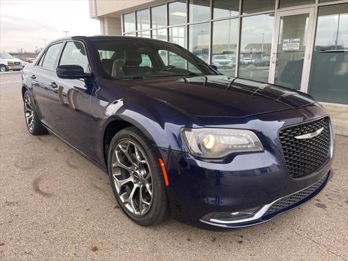 2016 Chrysler 300 S