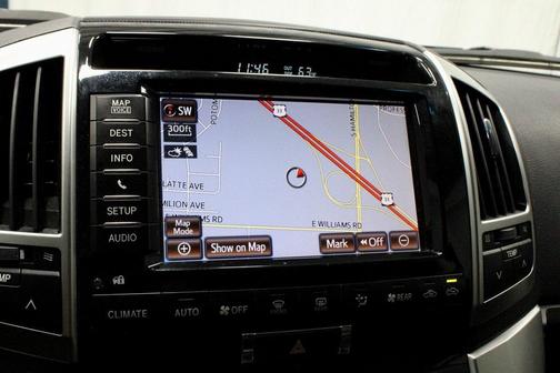 2013 Toyota Land Cruiser Base