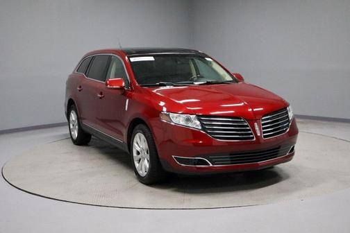 2018 Lincoln MKT Premier