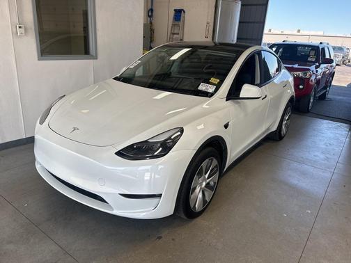 2023 Tesla Model Y Long Range Dual Motor All-Wheel Drive