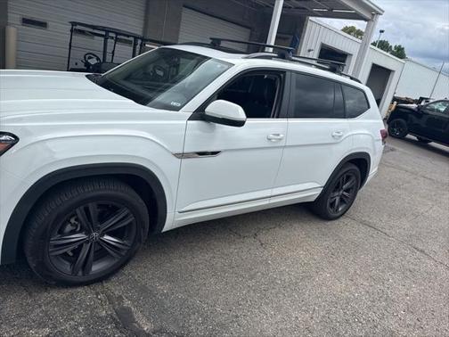 2021 Volkswagen Atlas 3.6L SE w/Technology