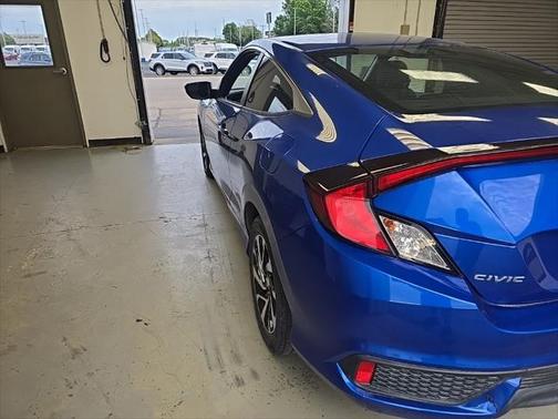 2016 Honda Civic LX-P