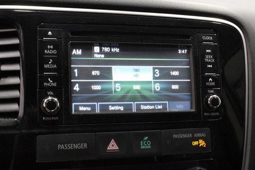 2017 Mitsubishi Outlander ES
