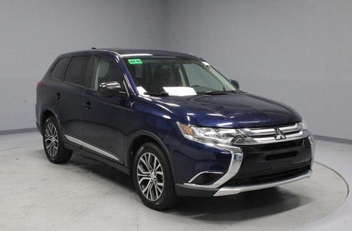 2017 Mitsubishi Outlander ES