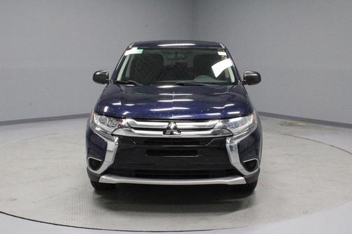 2017 Mitsubishi Outlander ES