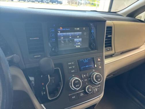 2015 Toyota Sienna LE