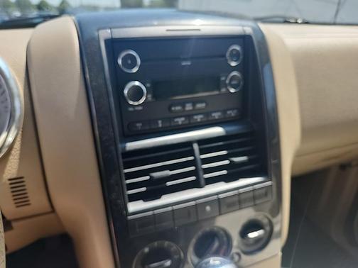 2010 Ford Explorer Sport Trac XLT