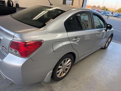 2012 Subaru Impreza 2.0i Premium
