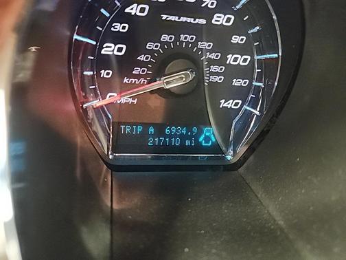 2011 Ford Taurus Limited