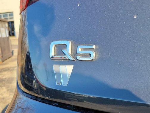 2018 Audi Q5 2.0T Premium Plus