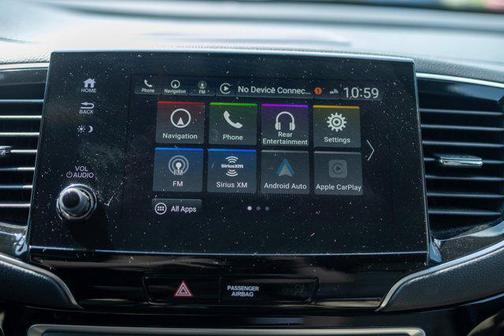 2019 Honda Pilot Touring 8-Passenger