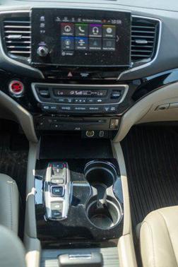 2019 Honda Pilot Touring 8-Passenger