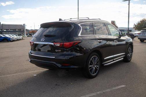 2017 INFINITI QX60 Base