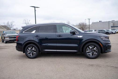 2022 Kia Sorento Hybrid EX
