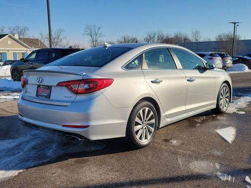 2016 Hyundai SONATA Sport