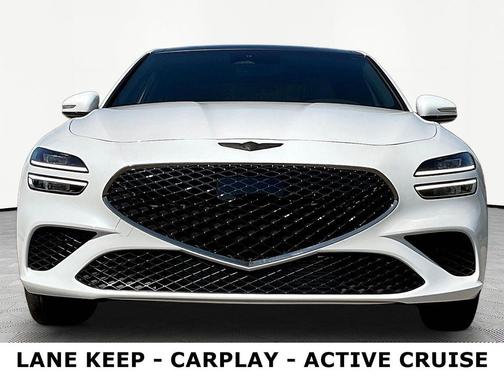 Uyuni White 2023 Genesis G70 2.0T AWD