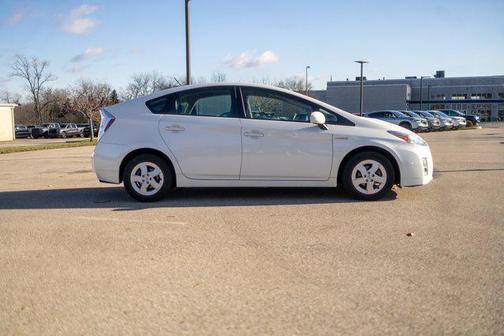 2010 Toyota Prius III