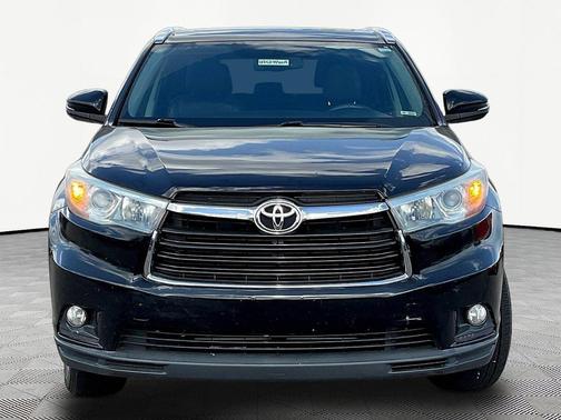 Attitude Black Metallic 2015 Toyota Highlander XLE