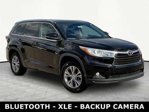 Attitude Black Metallic 2015 Toyota Highlander XLE
