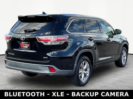 Attitude Black Metallic 2015 Toyota Highlander XLE