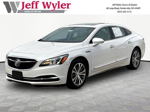 White Frost Tricoat 2018 Buick LaCrosse Essence