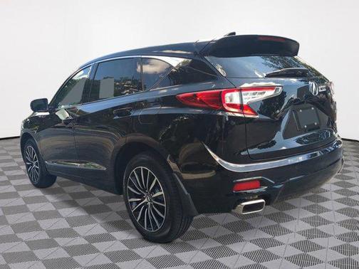 2025 Acura RDX Advance Package