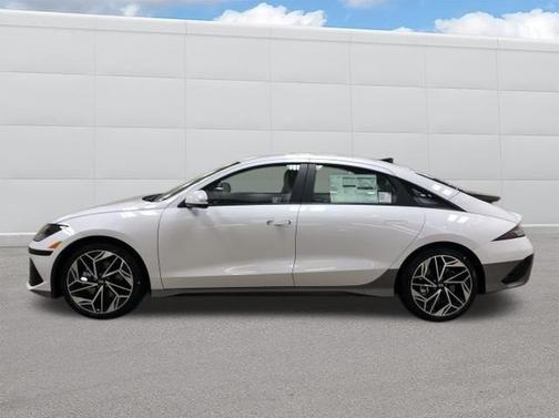 2025 Hyundai IONIQ 6 SEL