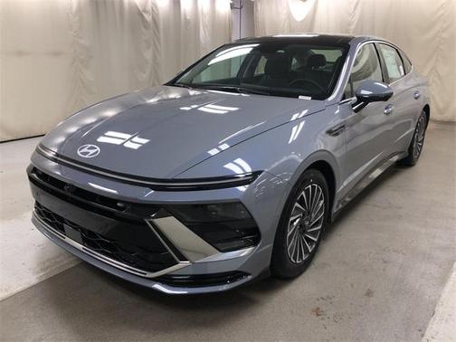 2026 Hyundai SONATA Hybrid Limited