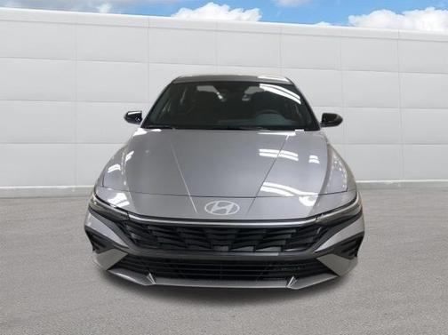 2025 Hyundai ELANTRA HEV SEL Sport