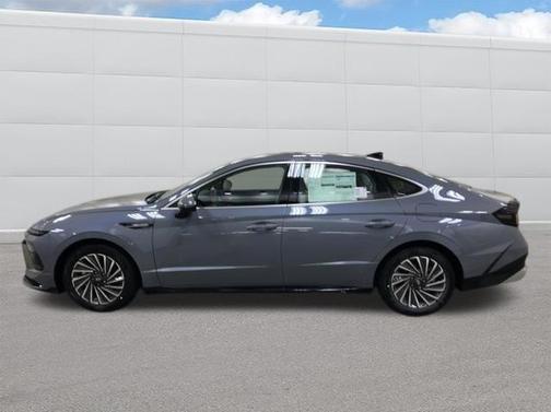 2025 Hyundai SONATA Hybrid SEL