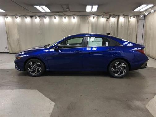 2025 Hyundai ELANTRA HEV Limited