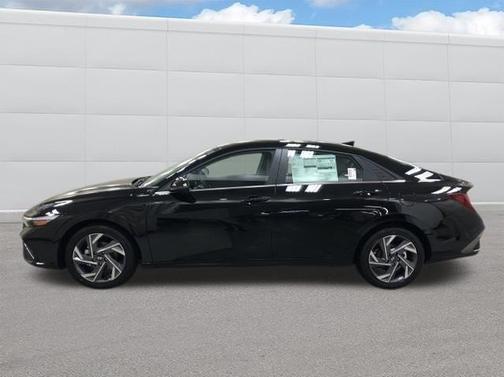 2025 Hyundai ELANTRA HEV Limited